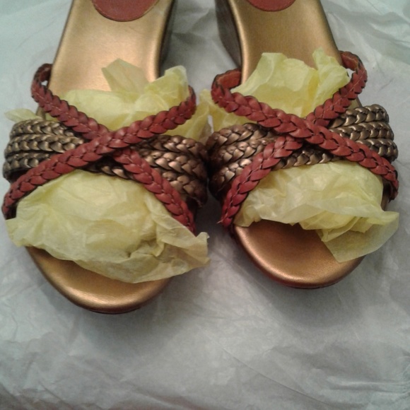 ⛱️ Cole Haan Nike 'Air Rust Gold Slide' - Picture 10 of 11